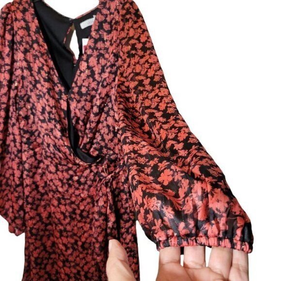 New LUSH Floral Print Long Sleeve V Neck Mini Dress - Picture 6 of 9